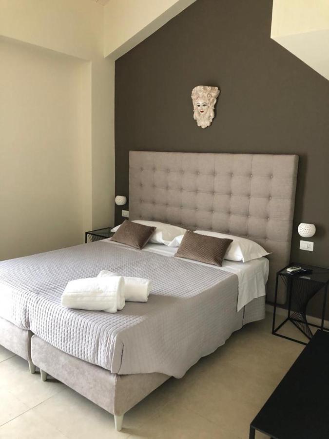 Villa Iiulia Hills Фиумефредо ди Сицилия Екстериор снимка