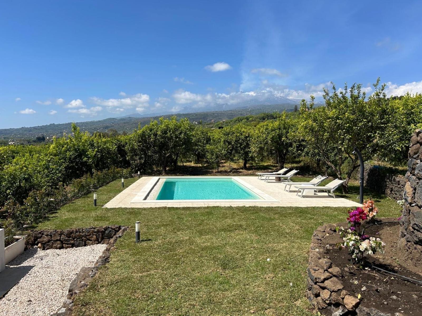 Villa Iiulia Hills Фиумефредо ди Сицилия Екстериор снимка