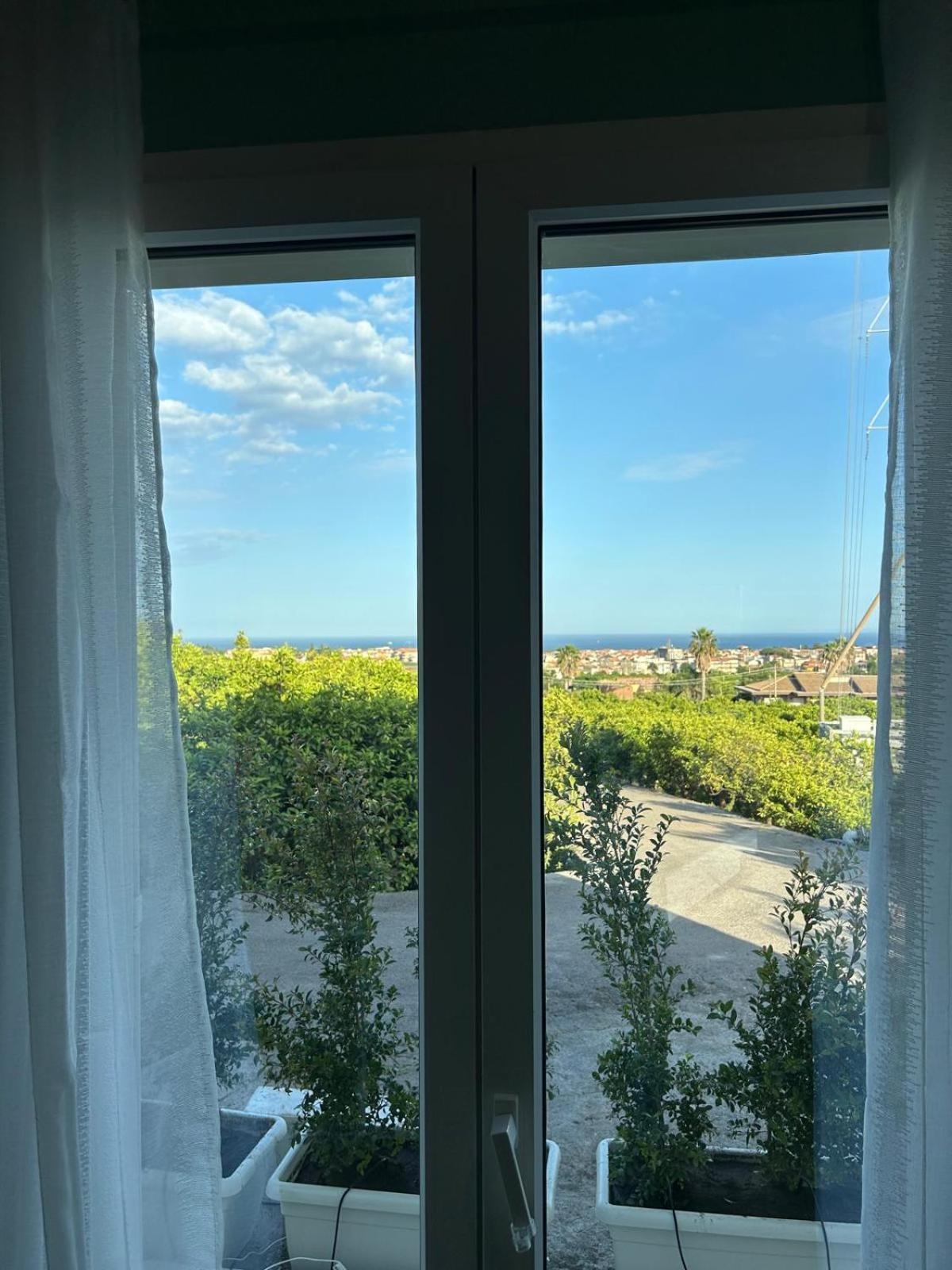 Villa Iiulia Hills Фиумефредо ди Сицилия Екстериор снимка